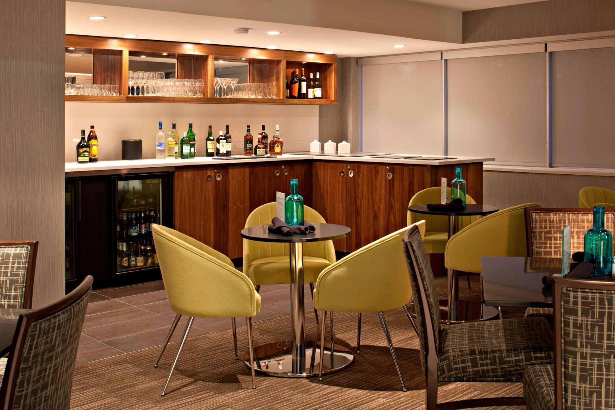 Hotel Delta By Marriott South 4*