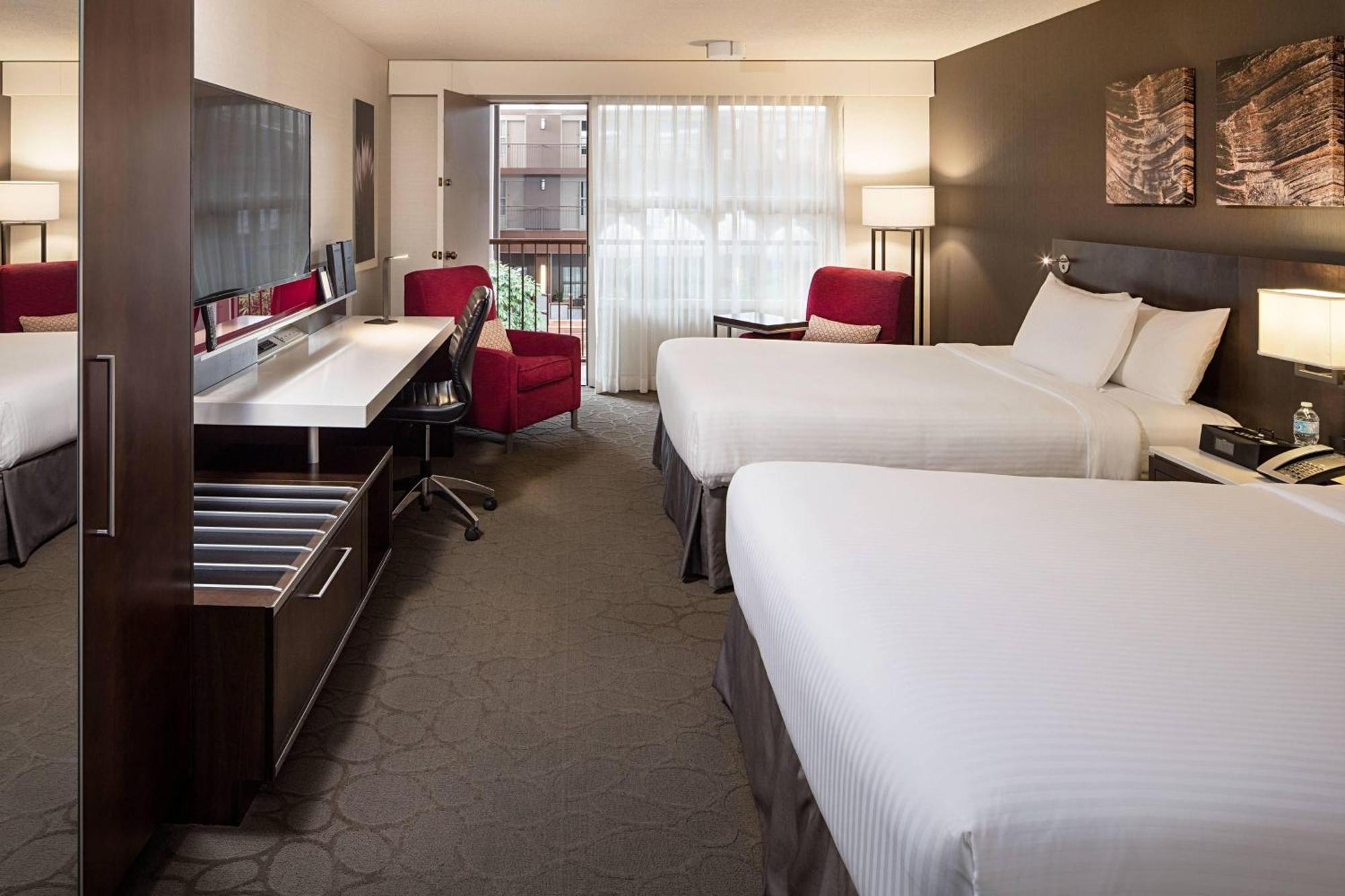 Delta By Marriott South Hotel