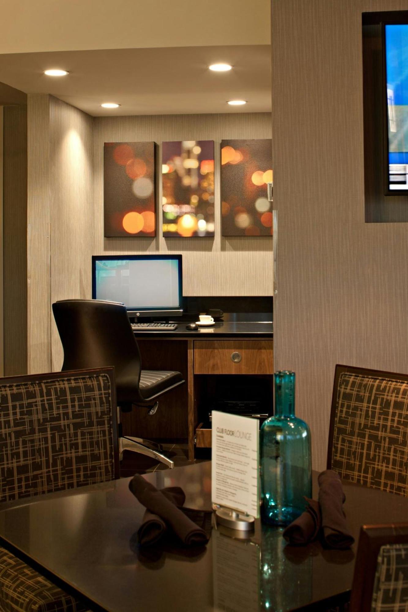 Hotel Delta By Marriott South Calgary